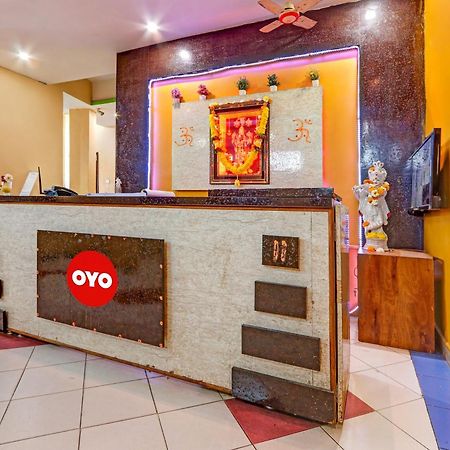 Oyo Flagship Hotel Samruddhi Lodge Nirmal  Екстер'єр фото